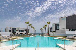 Casa adossada a Calle parque central 5. Casa / chalet adosado en venta en malaga, estepona costa del sol
