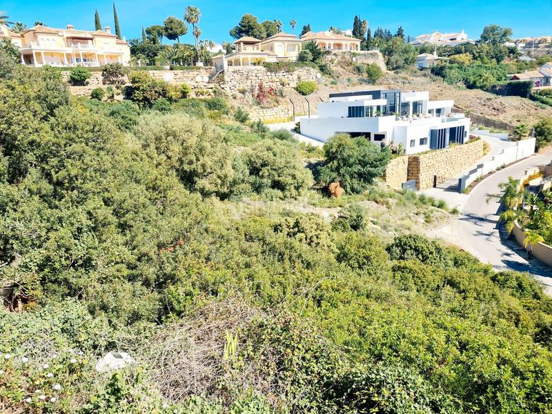 Foto a7add013-932a-47f0-8934-7e88e1f208fa. Terreny residencial a calle benahavís 34 a Paraiso - Barronal Estepona