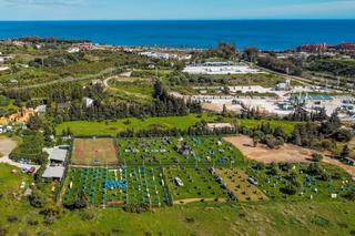 Terreny residencial a Calle parque central 5. Terreno en venta en estepona, costa del sol 0, estepona