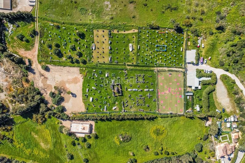 Foto b1d32472-d149-4d48-bb8b-f36db579792c. Residential plot in calle Parque Central 5 in Parque Central Estepona