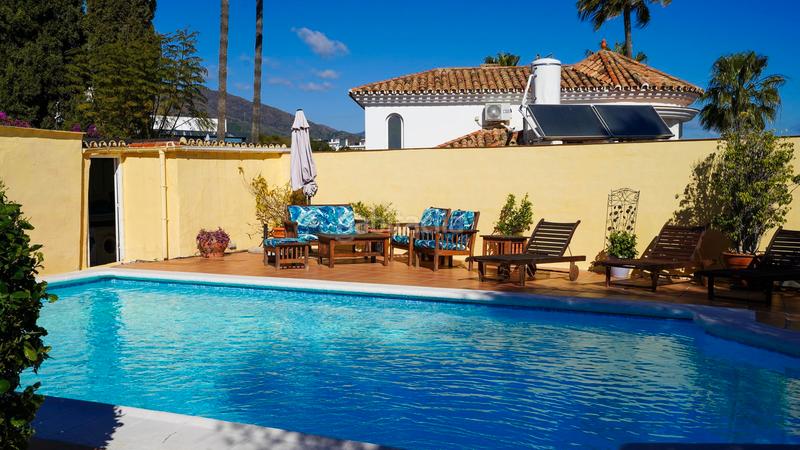 Foto eefbd26d-899b-40e4-aee2-37cfc570559d. Xalet a calle Parque Central 5 a Parque Central Estepona