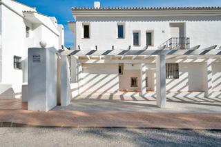 Dúplex a Avenida tomás pascual 6. Dúplex en venta en urbanizacion la quinta 0, benahavís