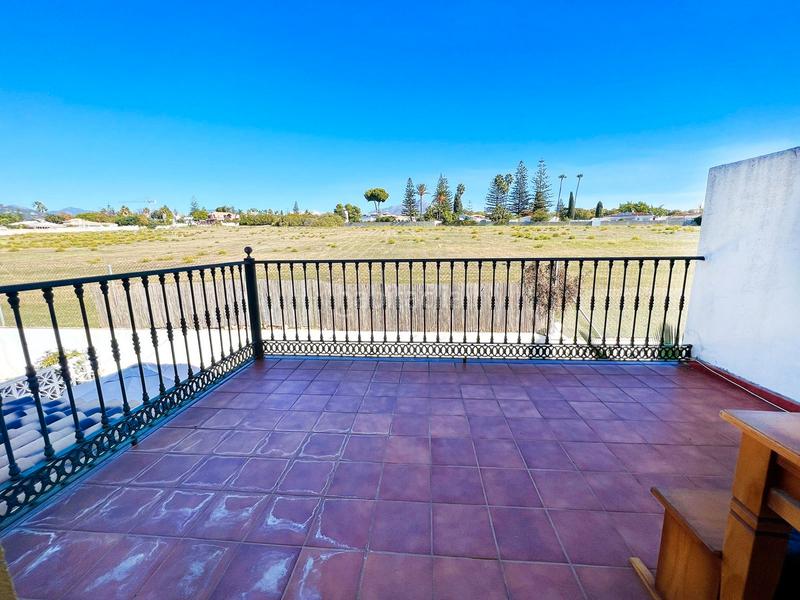 Foto 025cfc2c-c4fc-4f62-943e-7cb31e36a055. Casa adosada en avenida pablo ruiz picasso 11 tu oasis en la costa del sol: chalet adosado de ensueño en san pedro de alcántara en Marbella