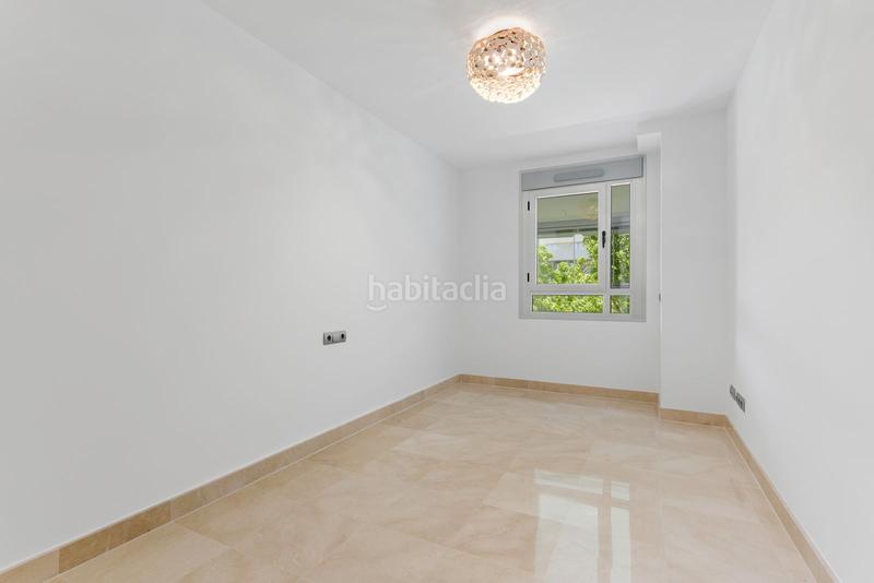 Foto 03c5cf6a-a675-4258-b1e3-3569cf912794. Piso en calle castilla s/n tu oasis de lujo a un paso del mar en san pedro en Marbella