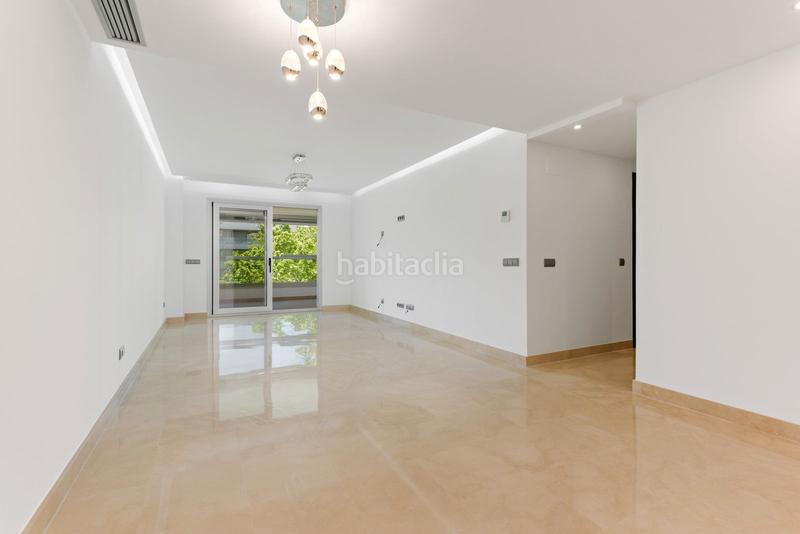 Foto 1ae3fa2c-fd14-4e30-bbb1-3b09b2cc9661. Piso en calle castilla s/n tu oasis de lujo a un paso del mar en san pedro en Marbella