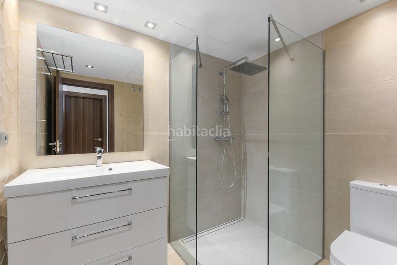 Foto d6fc4d5c-b61a-45a2-9900-b8b72468aa02. Piso en calle castilla s/n tu oasis de lujo a un paso del mar en san pedro en Marbella