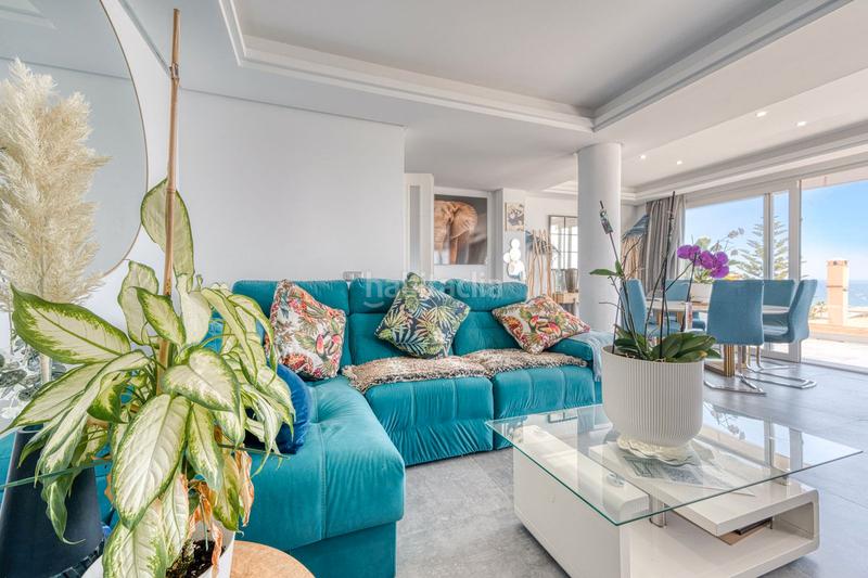 Foto 40b42ee9-9472-4fc2-9ee7-4897c33be011. Casa en calle maestro chueca 64 ¡su paraíso le espera! una villa con vistas al mar y potencial ilimitado en Estepona