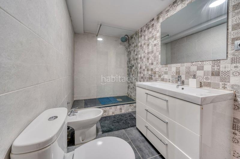 Foto 46ecae89-eeb5-4815-9ba3-b6db7dc1f054. Casa en calle maestro chueca 64 ¡su paraíso le espera! una villa con vistas al mar y potencial ilimitado en Estepona