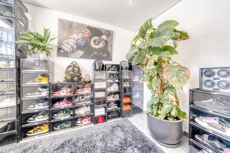 Foto f883a100-caf2-4f2f-82b6-7bedc2fb1251. Casa en calle maestro chueca 64 ¡su paraíso le espera! una villa con vistas al mar y potencial ilimitado en Estepona