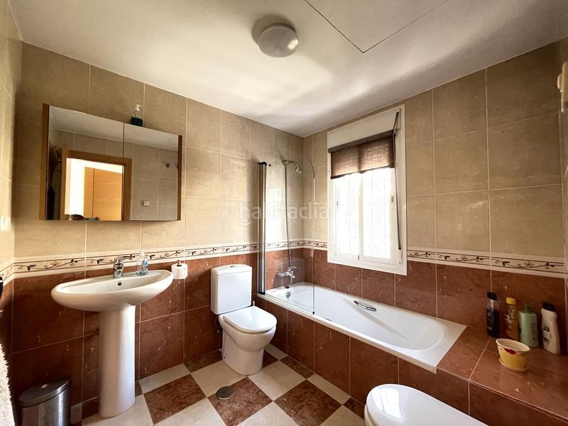 Foto 1664224b-d53f-44b2-a318-452e61e30a41. Chalet in avenida del carmen 21 in puerto de Estepona Estepona