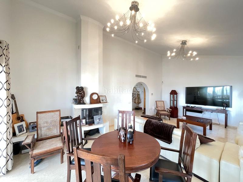 Foto 22102131-05fb-4013-9299-9c57f57955c5. Chalet in avenida del carmen 21 in puerto de Estepona Estepona