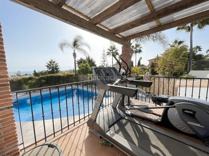 Foto 48e9d514-fc8e-4417-815e-aa8b923fb80b. Chalet in avenida del carmen 21 in puerto de Estepona Estepona