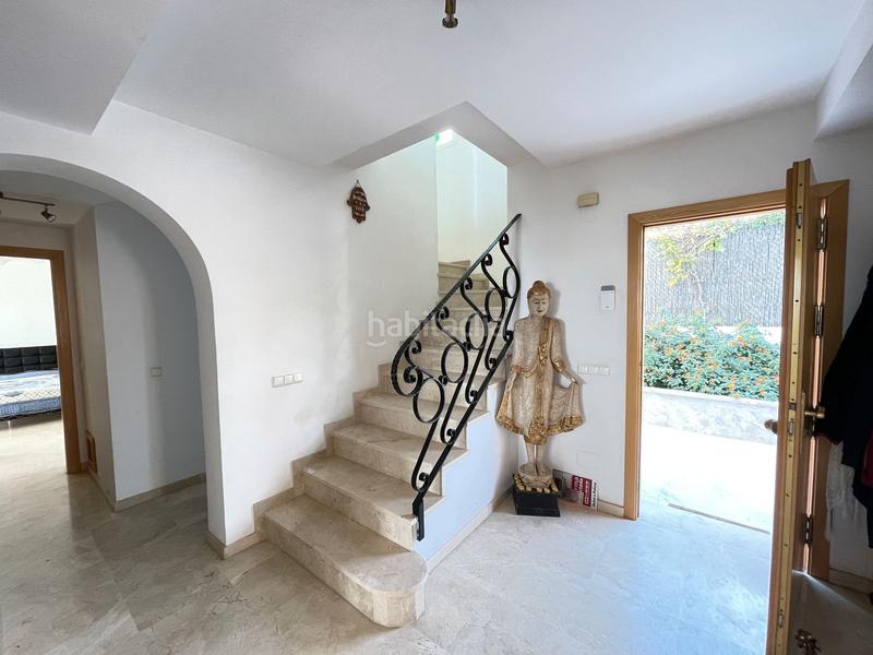 Foto a01c74cc-4e16-456d-bfb0-7c6f25b8357d. Chalet in avenida del carmen 21 in puerto de Estepona Estepona