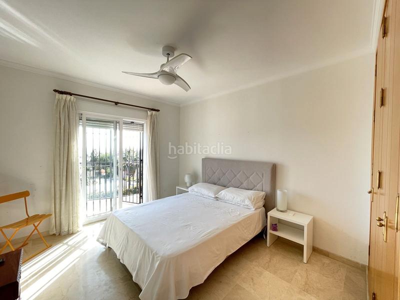 Foto abca447e-70b2-4b71-b2d3-2e4b5f72b06c. Chalet in avenida del carmen 21 in puerto de Estepona Estepona