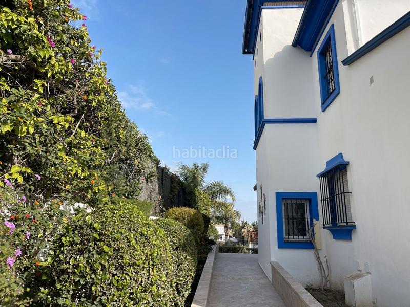 Foto d2216e62-6972-48ef-96a3-f955a75dd104. Chalet in avenida del carmen 21 in puerto de Estepona Estepona