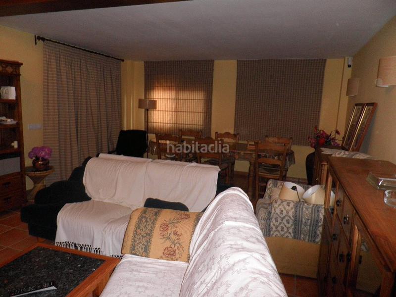 Foto 318b5282-fabb-438f-b647-163f064b3640. Chalet in calle Parque Central 5 in Parque Central Estepona