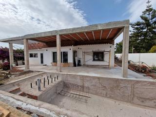 Chalet à Avenida mar mediterráneo 1. ¡su futuro en la costa del sol comienza aquí! villa exclusiva co