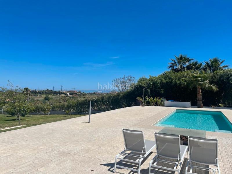 Foto 5cce4117-1313-4398-ab3e-f77796e52944. Chalet in camino reinoso 230 in Las Lomas Estepona