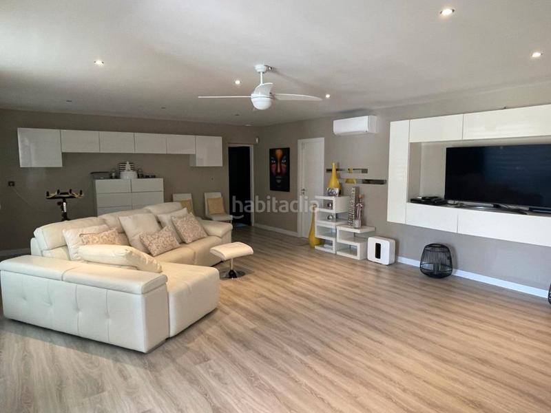 Foto 945b1efc-1823-42ef-a952-f4ff7904444d. Chalet in camino reinoso 230 in Las Lomas Estepona