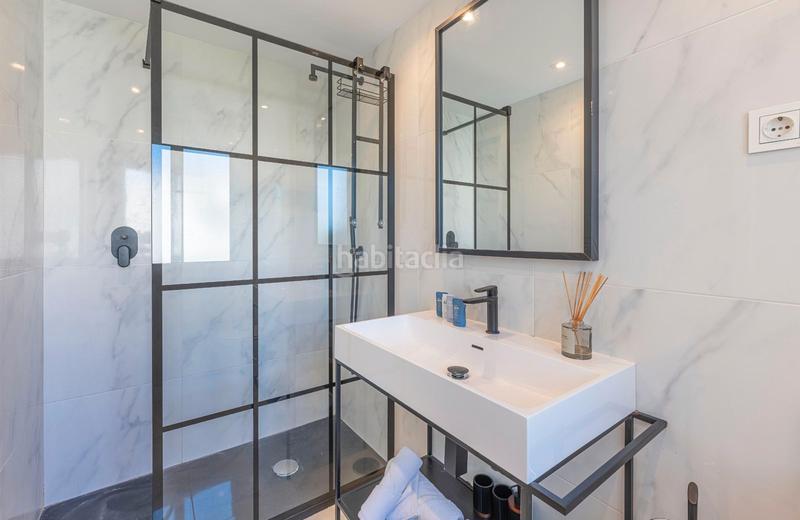 Foto f472b4b0-5d98-43ae-ab3f-8aa986f536eb. Location maison jumelée avec piscine dans Los Naranjos Marbella