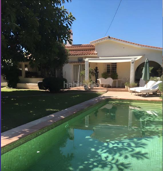 Foto 2eb50f05-b52c-4490-922d-5a6bdb50fc3e. Chalet en avenida de barcelona 8 linda vista, san pedro de alcántara: su paraíso costero le espera en Marbella