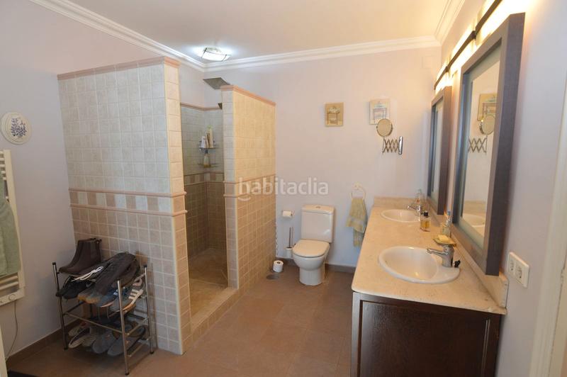 Foto 3ea78fab-1b3a-4565-9840-71883fc64c1f. Chalet en plaza josé agüera 1 descubra la perfección en altavista: su villa ideal en san pedro de alcántara en Marbella