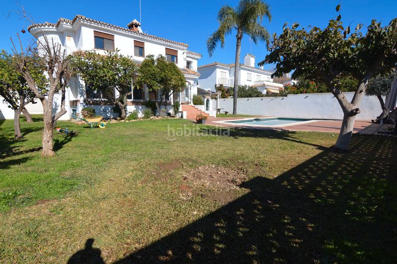 Foto cf403cbe-c27a-4661-9172-fee1208d7a42. Chalet en plaza josé agüera 1 descubra la perfección en altavista: su villa ideal en san pedro de alcántara en Marbella