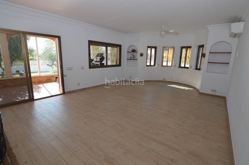 Foto fd9e999d-7624-46dd-a46a-87276fd27899. Chalet en plaza josé agüera 1 descubra la perfección en altavista: su villa ideal en san pedro de alcántara en Marbella