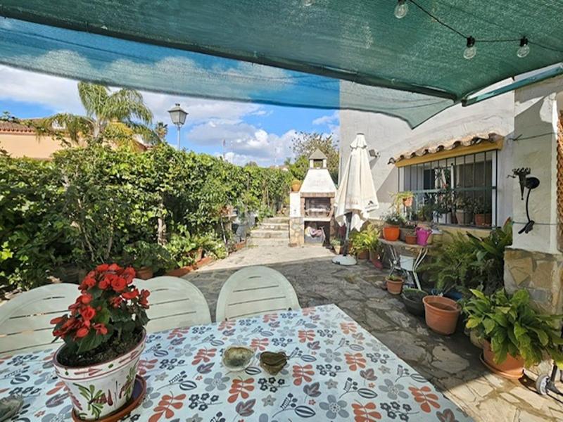Foto d9190ceb-6c20-467b-8b7d-8d254c35b3cd. Chalet en calle castilla s/n ¡invierta en su sueño: villa personalizable en la exclusiva la quinta! en Marbella