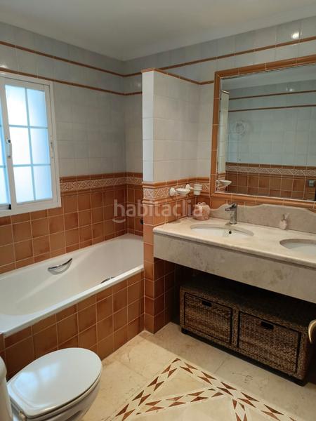 Foto a8319419-d2ed-49fc-a00f-44fe904578d8. Chalet en avenida carmen sevilla 36 descubra su paraíso en san pedro de alcántara: villa exclusiva a un paso de la playa en Marbella