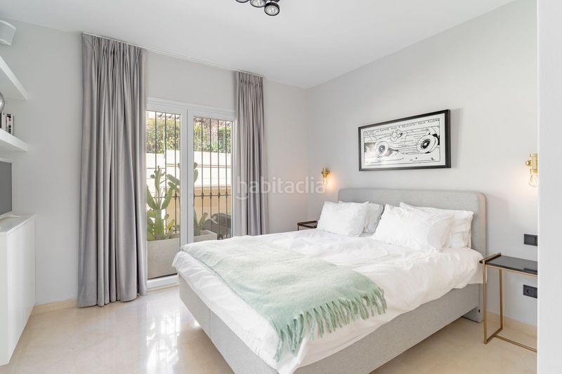 Foto b57c397f-9e02-496a-b9ed-aae968a4e983. Chalet en calle la pacheca alta 22 invierta en lujo: su próximo activo en la costa del sol le espera en Benahavís