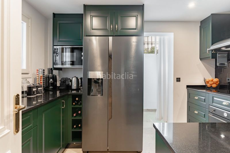 Foto f014fa34-29af-47f3-b96e-6a2eac652a69. Chalet en calle la pacheca alta 22 invierta en lujo: su próximo activo en la costa del sol le espera en Benahavís