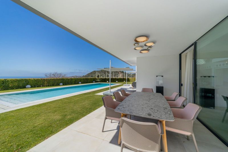 Foto 36a331d2-d6e8-46a0-881c-a4c4fbc006f8. Chalet en calle benahavis 29679 los arqueros: donde el lujo se encuentra con la inversión en la costa del sol en Benahavís