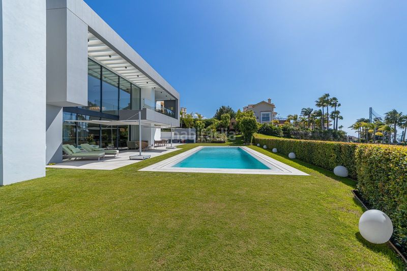 Foto 44908d42-9e39-43fc-935f-0375d08b8037. Chalet en calle benahavis 29679 los arqueros: donde el lujo se encuentra con la inversión en la costa del sol en Benahavís