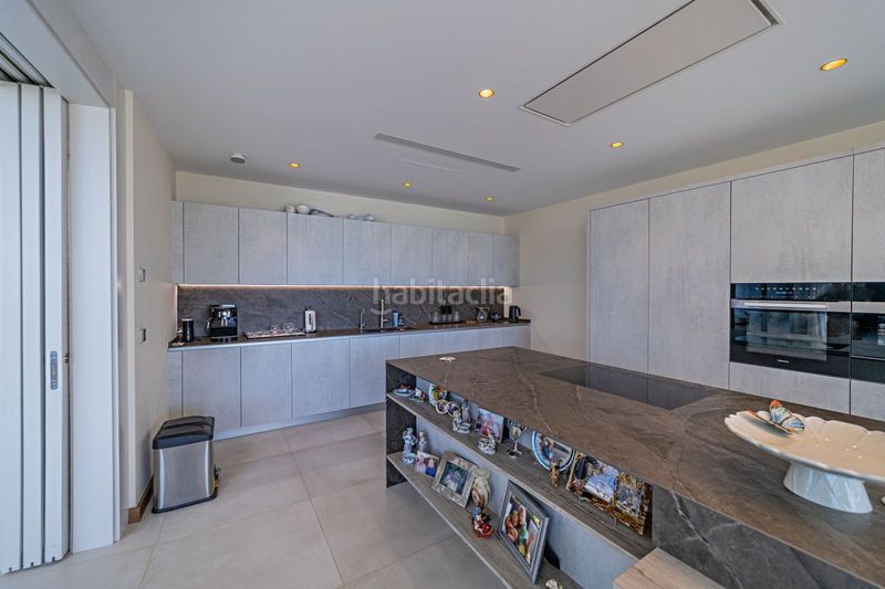Foto f55f6083-c214-49e9-b733-7fc9c3ef314e. Chalet en calle benahavis 29679 los arqueros: donde el lujo se encuentra con la inversión en la costa del sol en Benahavís