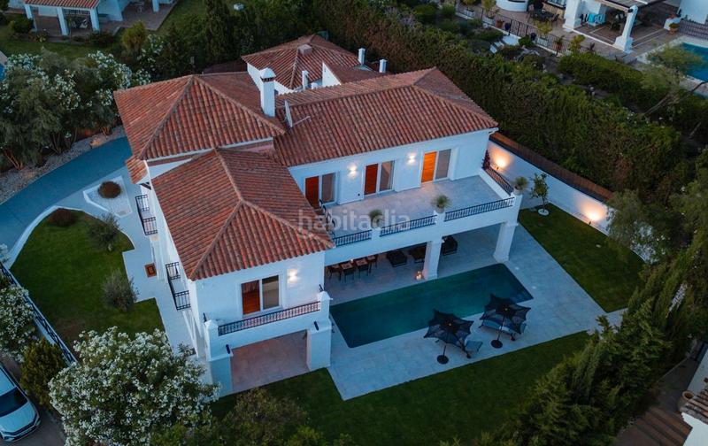 Foto 0b6ab9c3-9f41-40f4-b1c6-ba60e12fe5a5. Miete chalet in avenida benamara 15 in Paraiso - Barronal Estepona
