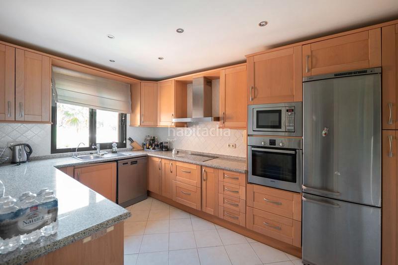 Foto f37f2dbc-5a9f-4e41-b4fc-fd4fafb1ae49. Rent penthouse in carretera benahavís 15 in Nueva Atalaya Estepona