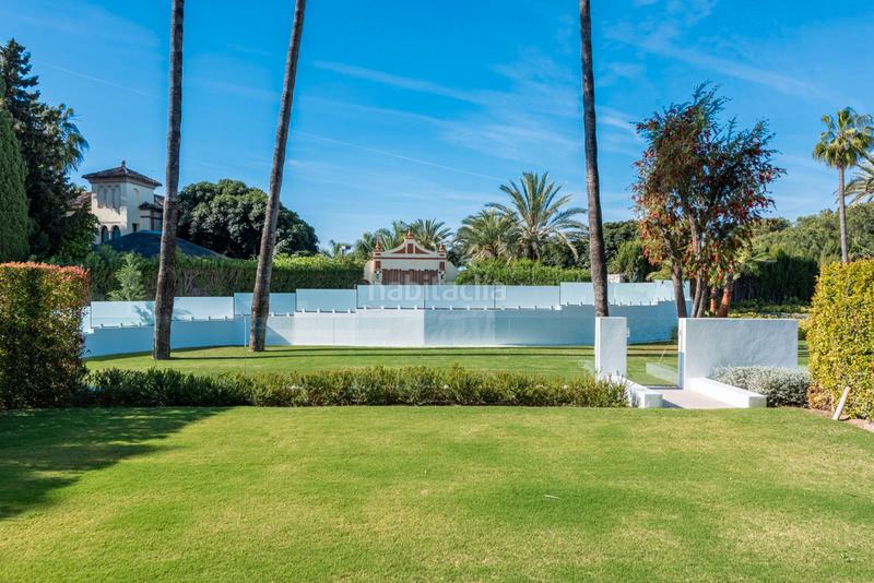 Foto b9630e8f-93db-4644-af4c-7aa93804376c. Casa aparellada amb piscina a Casco Antiguo Marbella