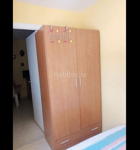Foto e29a93fe-9b64-4ee4-ad96-5777abeb6d5a. Piso en avenida acapulco 13 descubra su refugio costero en primera línea de playa: lujo y confort en la costa del sol en Fuengirola