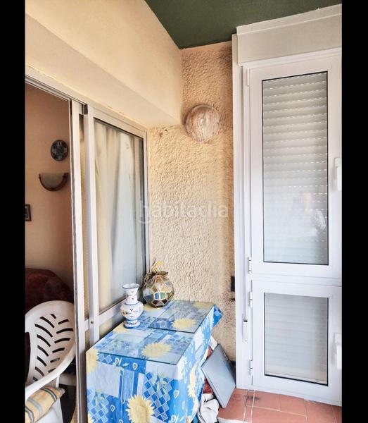 Foto f89a7e3b-d98b-4291-81d0-cbb46f8a0847. Piso en avenida acapulco 13 descubra su refugio costero en primera línea de playa: lujo y confort en la costa del sol en Fuengirola