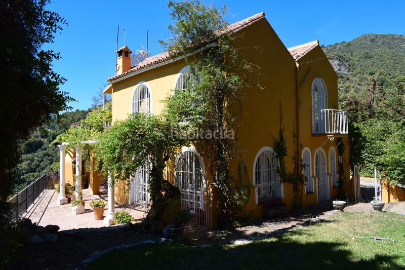 Foto 2d7d9e7b-b5aa-4622-bce5-5bad16f1ec44. Chalet en calle jollanias 2 descubra el encanto y potencial de una propiedad única a minutos de marbella en Ojén