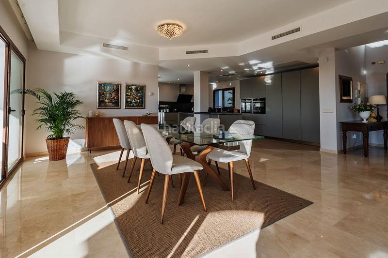 Foto 8329576e-f7e2-4da6-ae7c-d6312474d427. Chalet en urbanizacion montemayor alto 1 descubra el lujo y la serenidad en monte mayor, : su villa de ensueño con vistas panorámicas en Benahavís