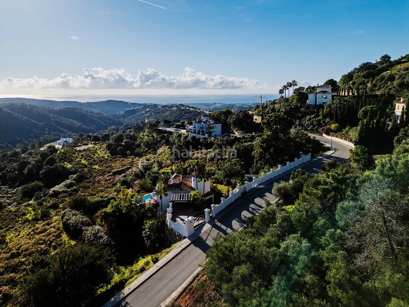 Foto f2df0538-832b-4ff1-bc0a-ffc41996246a. Chalet en urbanizacion montemayor alto 1 descubra el lujo y la serenidad en monte mayor, : su villa de ensueño con vistas panorámicas en Benahavís