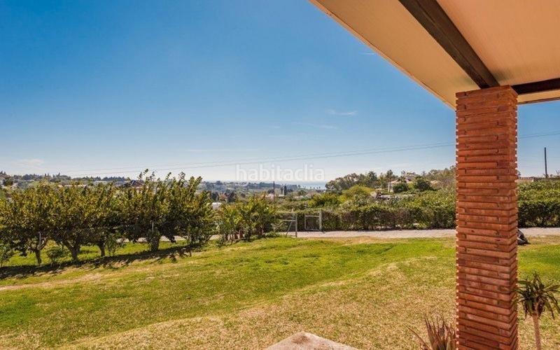 Foto 886a4b68-b03a-47a5-b086-d0a0748324ff. Xalet amb xemeneia aparcament a Huerta Nueva Estepona