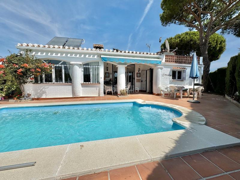Foto dc2864e1-450f-40bc-9221-06591c0cf29d. Chalet en calle almeria 327g descubra el encanto y la inversión en la costa del sol: su villa en un entorno privilegiado en Mijas