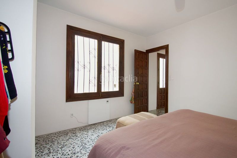 Foto 64d9d63f-de3f-4bf2-8417-e4b2a587dccf. Chalet en terreno sup.r.8 268 su refugio de paz y lujo en la costa del sol: una oportunidad única para familias en Coín