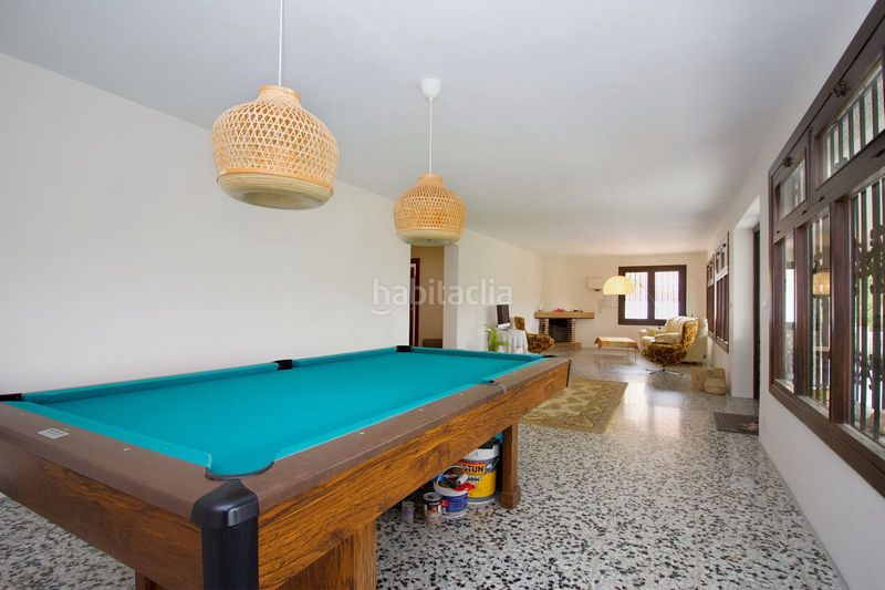 Foto 6d581363-d3b1-4b2e-970d-bf47a2a3a2cc. Chalet en terreno sup.r.8 268 su refugio de paz y lujo en la costa del sol: una oportunidad única para familias en Coín