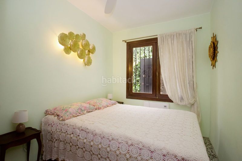 Foto 9ecfcdba-a5f0-4617-92e8-b74d98e449c8. Chalet en terreno sup.r.8 268 su refugio de paz y lujo en la costa del sol: una oportunidad única para familias en Coín