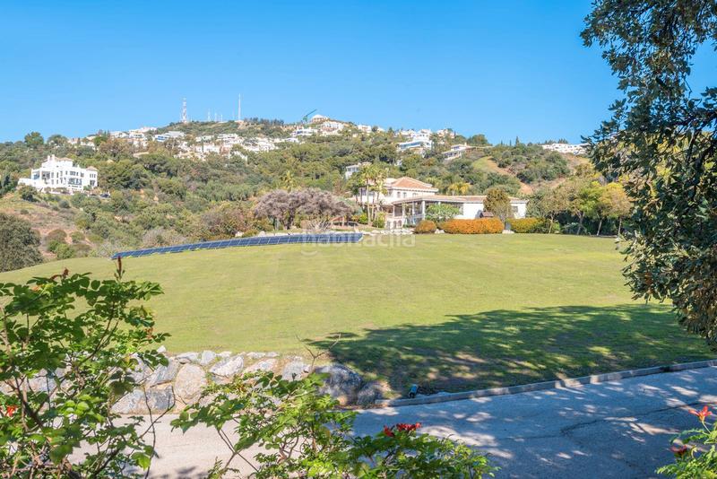 Foto 5acbce5d-9a64-49b8-91e6-bca77a84d157. Xalet a urbanizacion los altos de los monteros 15 a Marbella