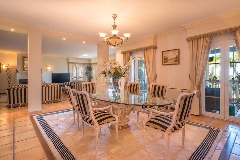 Foto 8d1420f8-734c-4fc8-822d-acfbe01fc51e. Xalet a urbanizacion los altos de los monteros 15 a Marbella